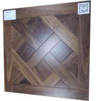 Модульный паркет инженерный версаль 15мм*740*740 Орех Американский лак-масло