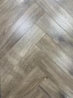 Ламинат Английская ёлка Homelife  L1003