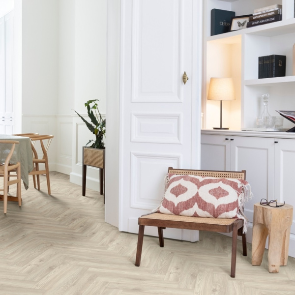   Виниловый ламинат Moduleo Moduleo LayRed Herringbone Sierra Oak 58228