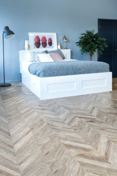 Кварц-виниловая напольная плитка серии ALPINE FLOOR ULTRA ФРАНЦУЗСКАЯ ЕЛОЧКА ECO 5-25